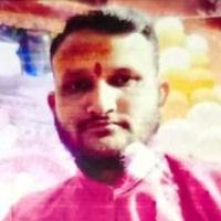 पवन पिता रमेशचंद्र शर्मा (तिवारी)