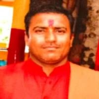 कमल पिता त्रिलोकचंद शर्मा